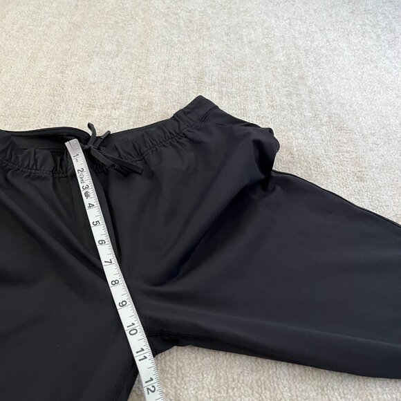 Lululemon Black Pull On Crop Pants With Pockets - Picture 6 of 9